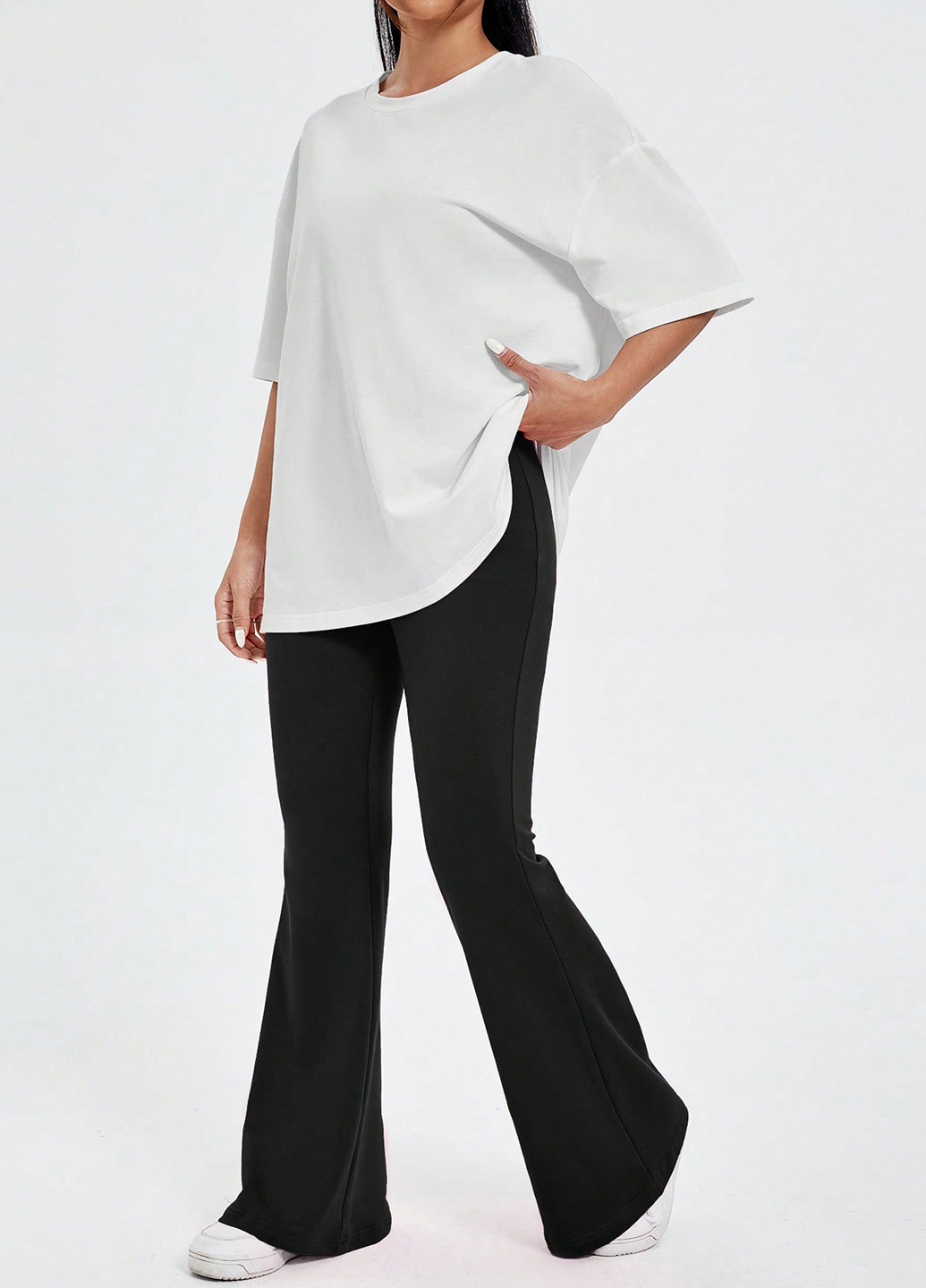 Черно-белый летний комплект (футболка, брюки) SHEIN