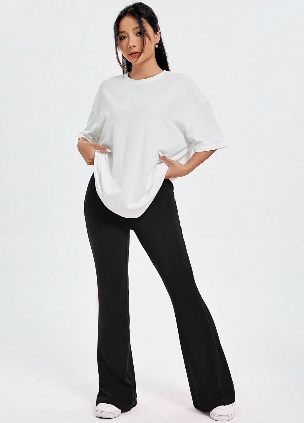 Черно-белый летний комплект (футболка, брюки) SHEIN