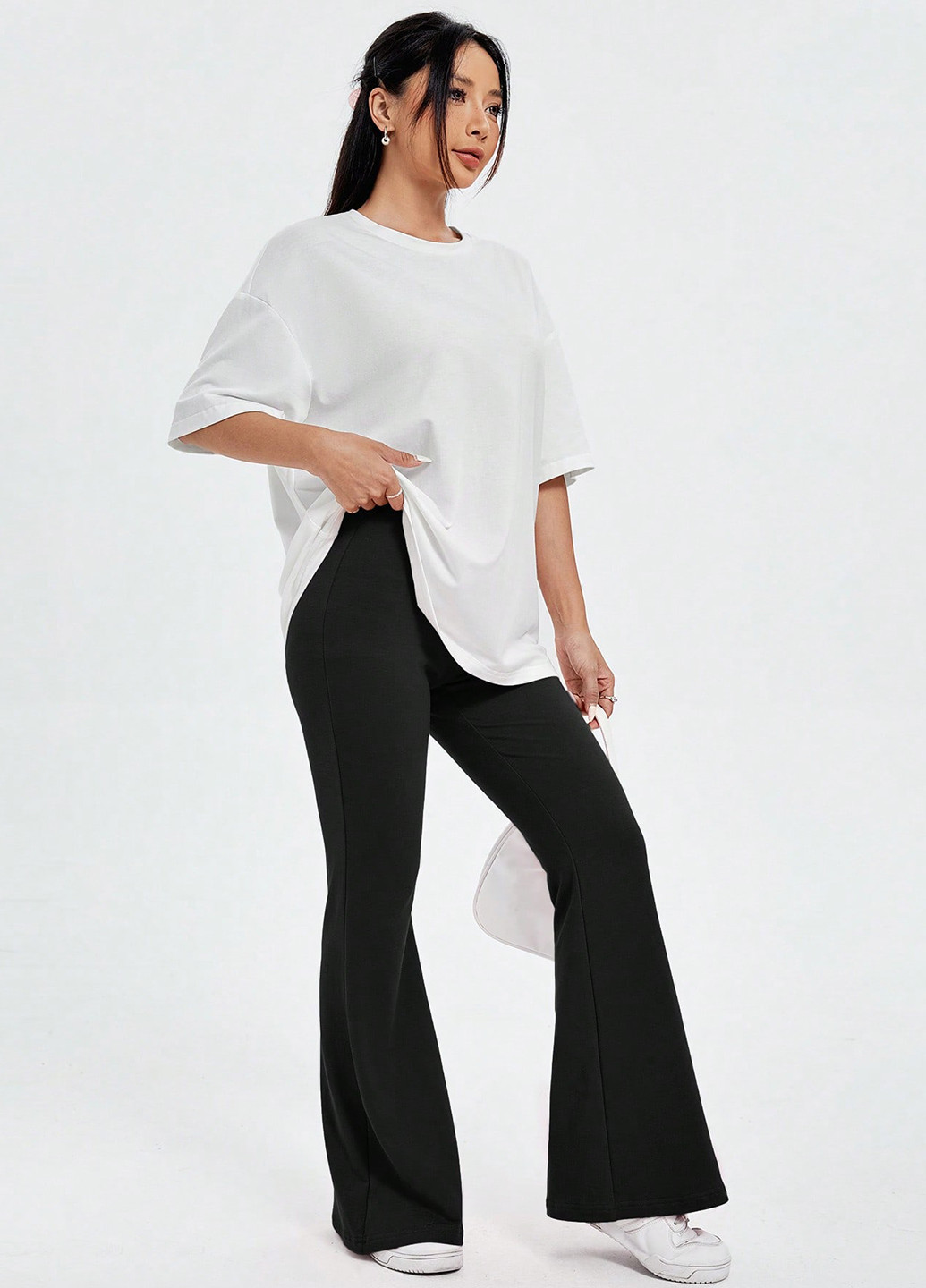 Черно-белый летний комплект (футболка, брюки) SHEIN