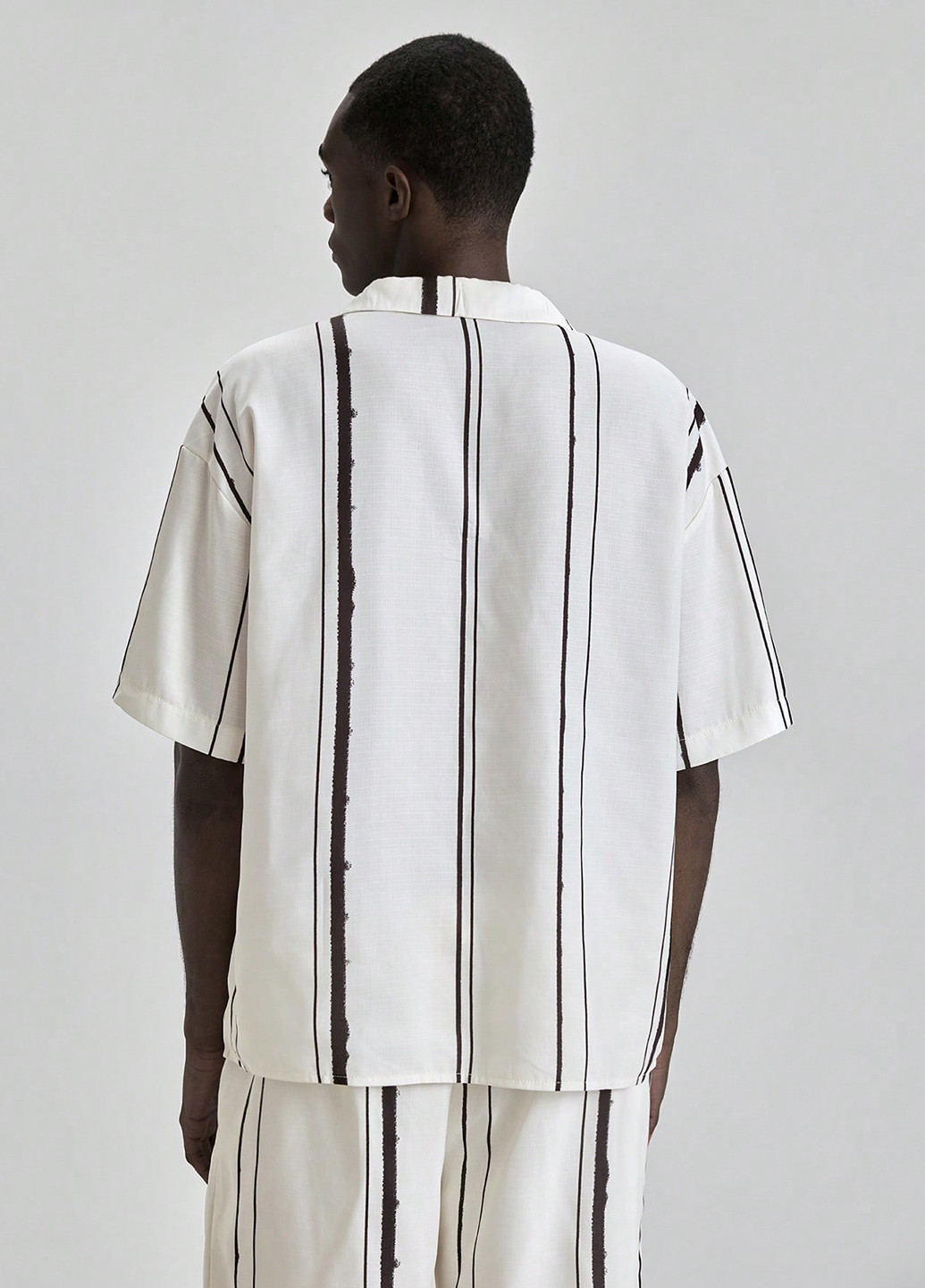 Белая футболка-поло для мужчин SHEIN в полоску