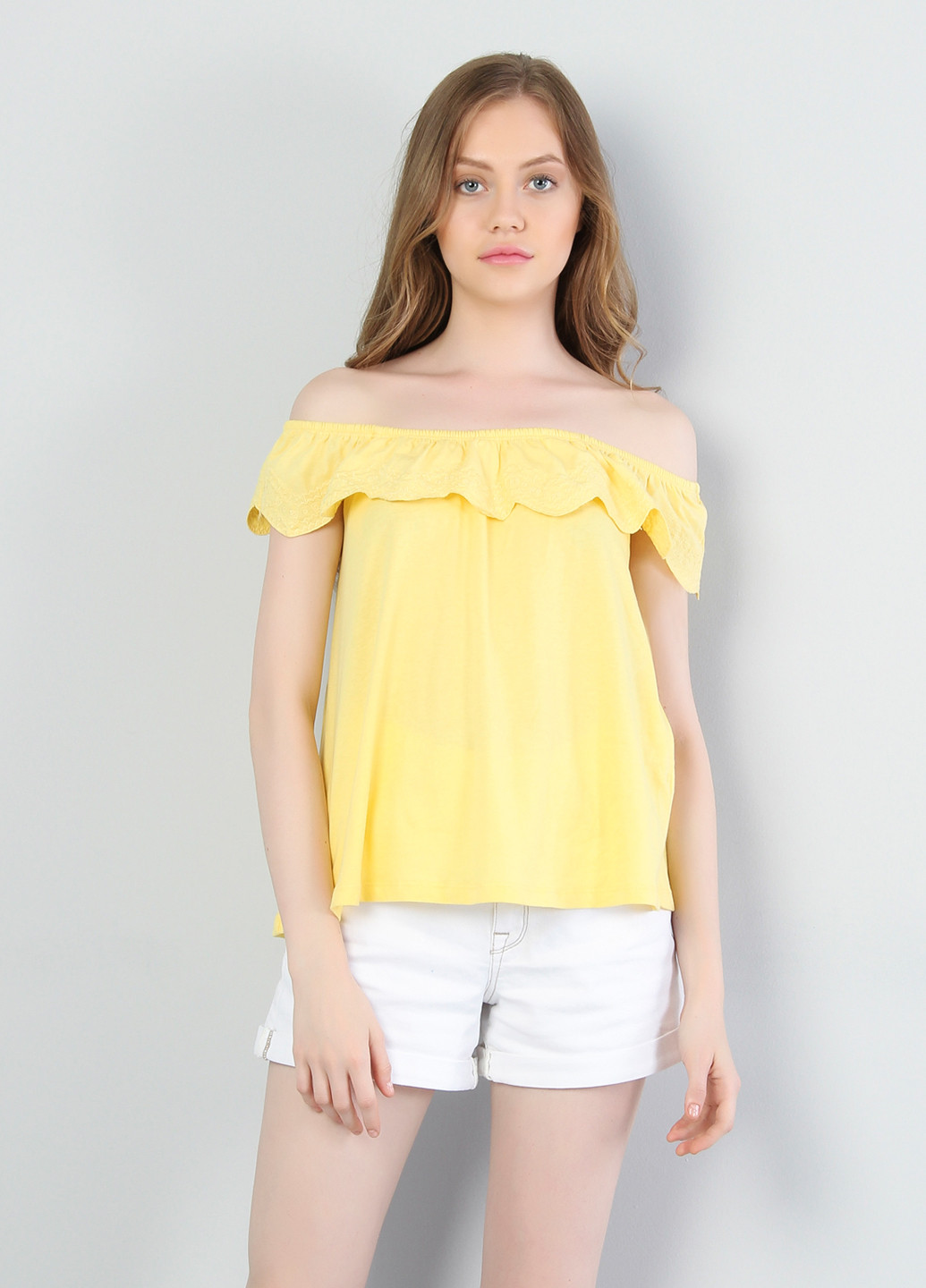 Жовта літня блуза Colin's