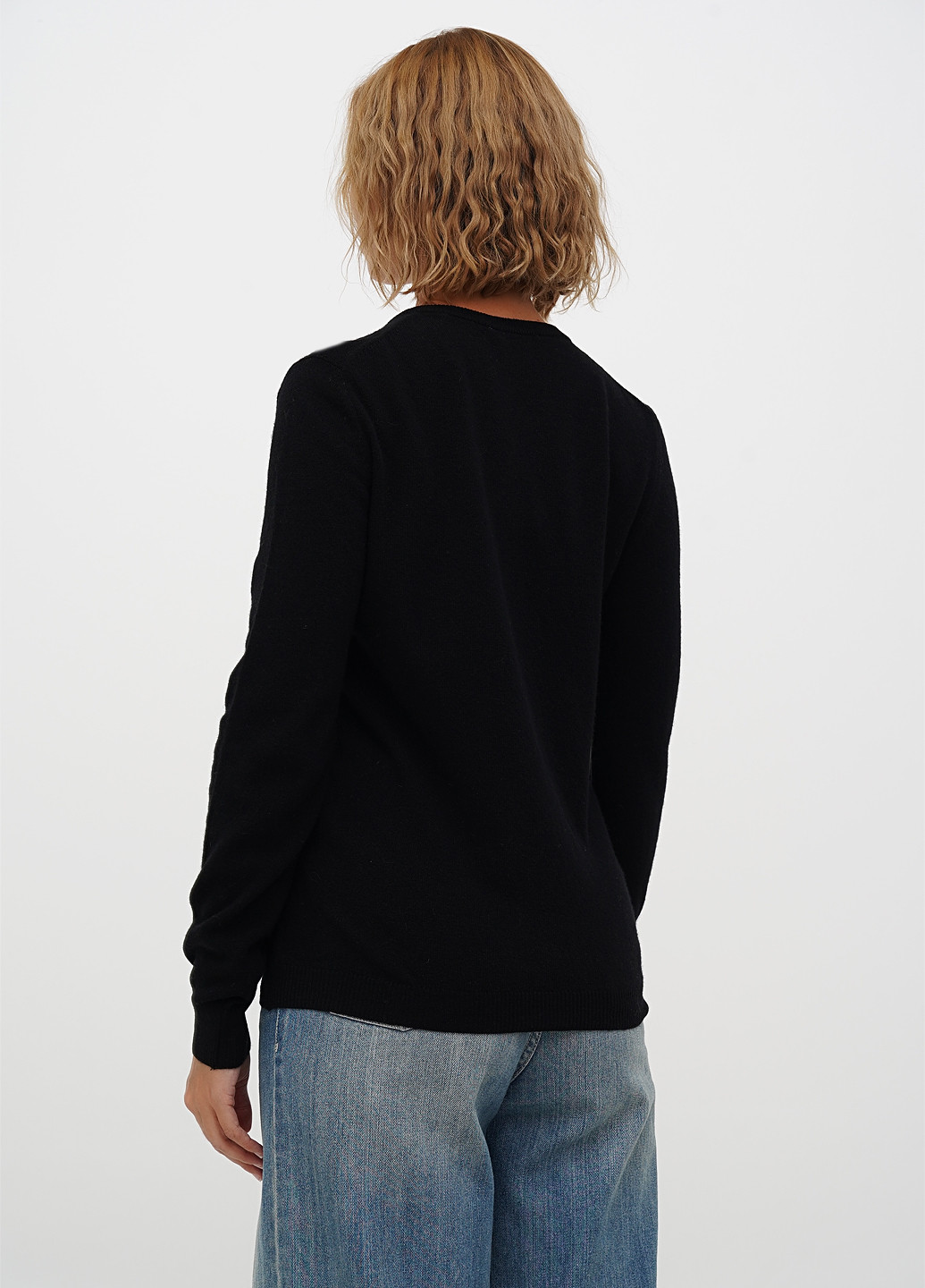 Черный демисезонный пуловер пуловер Sassofono