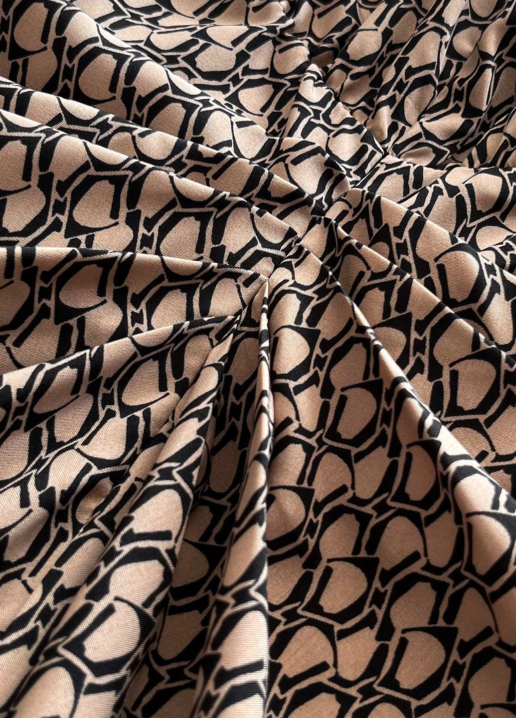 Темно-бежева кежуал сукня силуетна SHEIN з геометричним візерунком