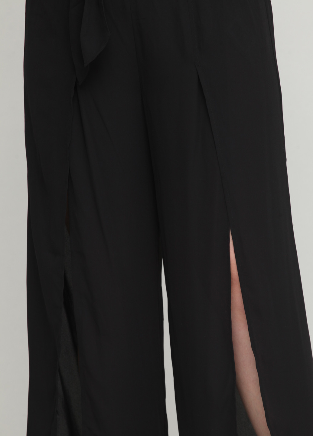 Черные нарядные демисезонные брюки H&M