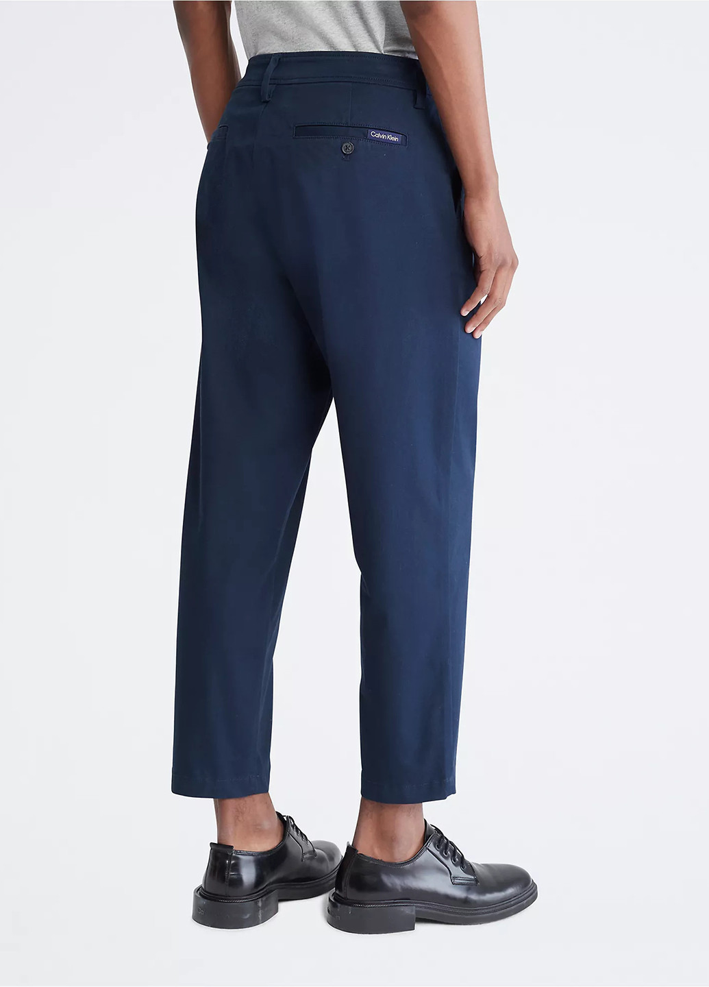 Темно-синие кэжуал демисезонные укороченные, чиносы брюки Calvin Klein