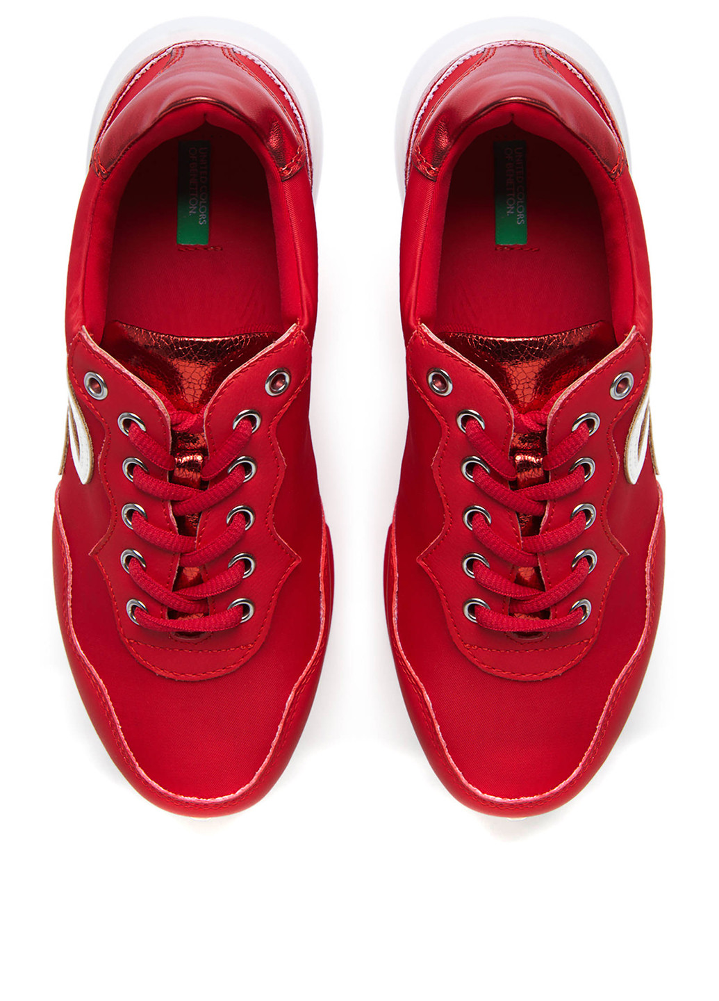 Червоні осінні кросівки United Colors of Benetton
