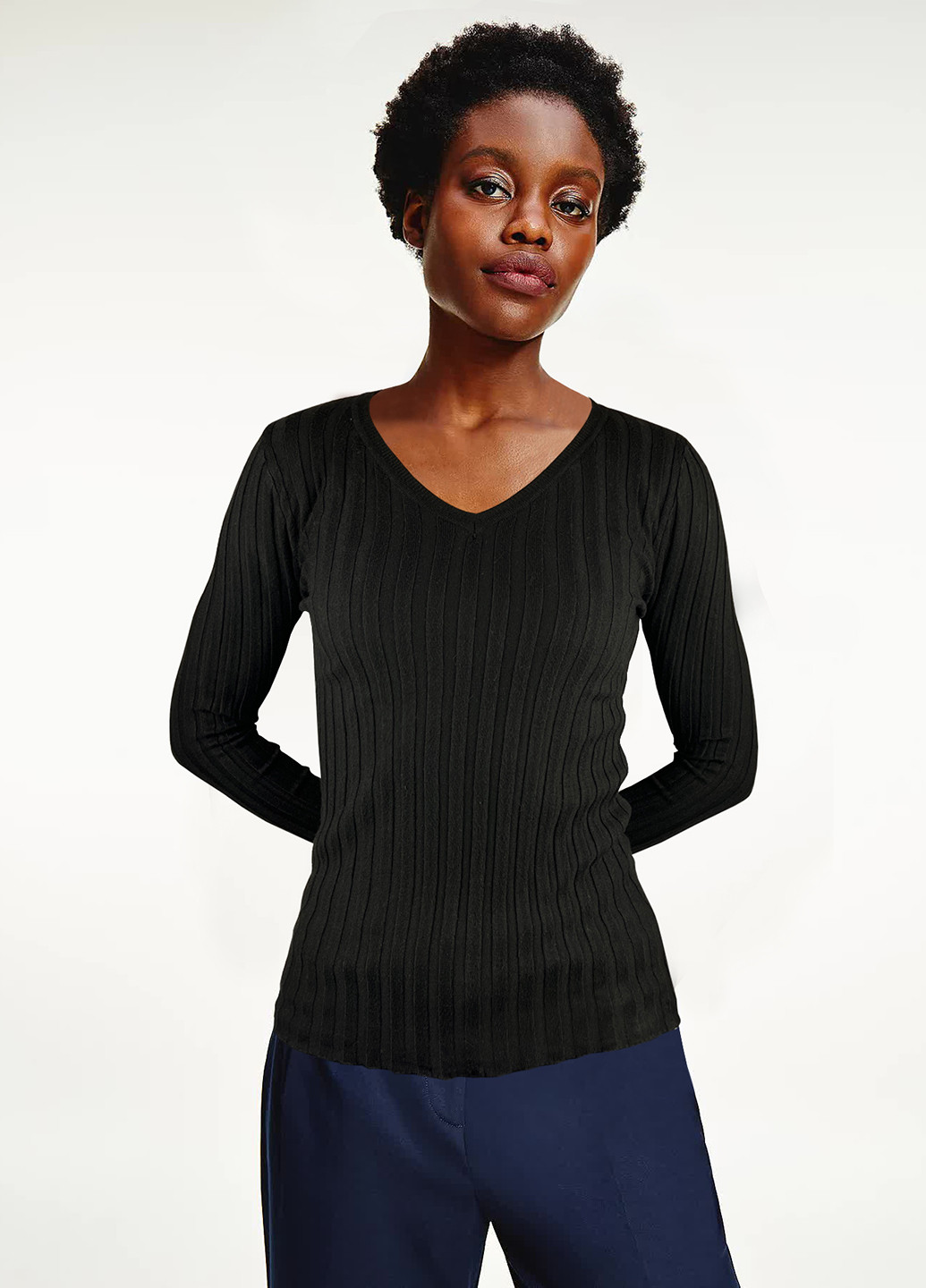 Черный демисезонный пуловер Moni&co