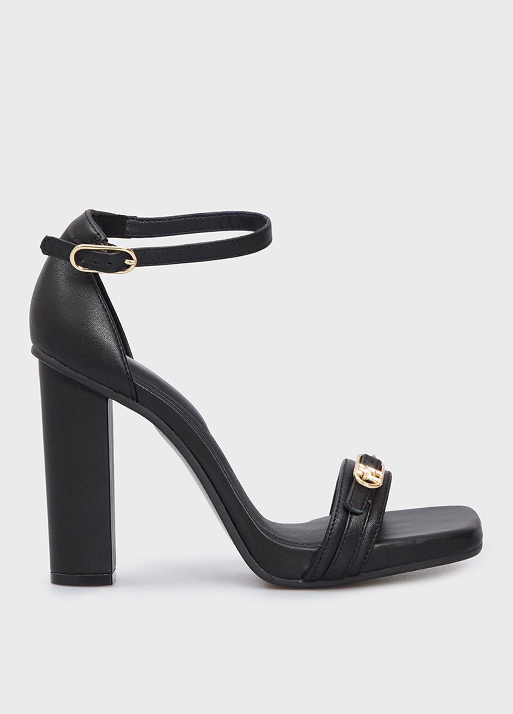 Черные босоножки Tommy Hilfiger с ремешком с логотипом, с пряжкой