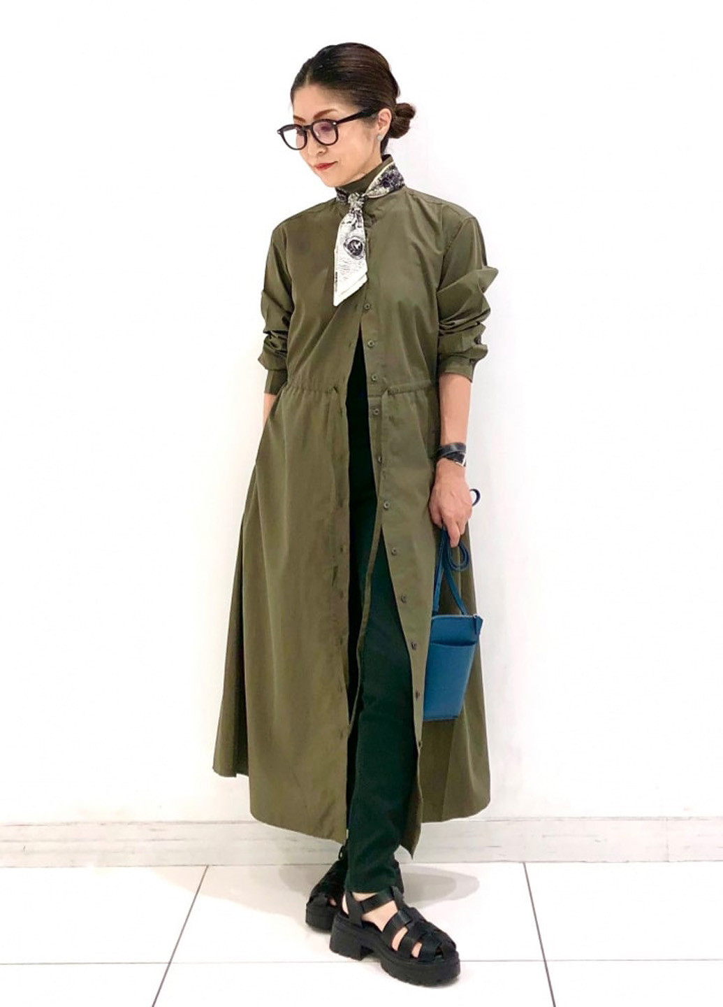 Темно-зеленые демисезонные джеггинсы Uniqlo