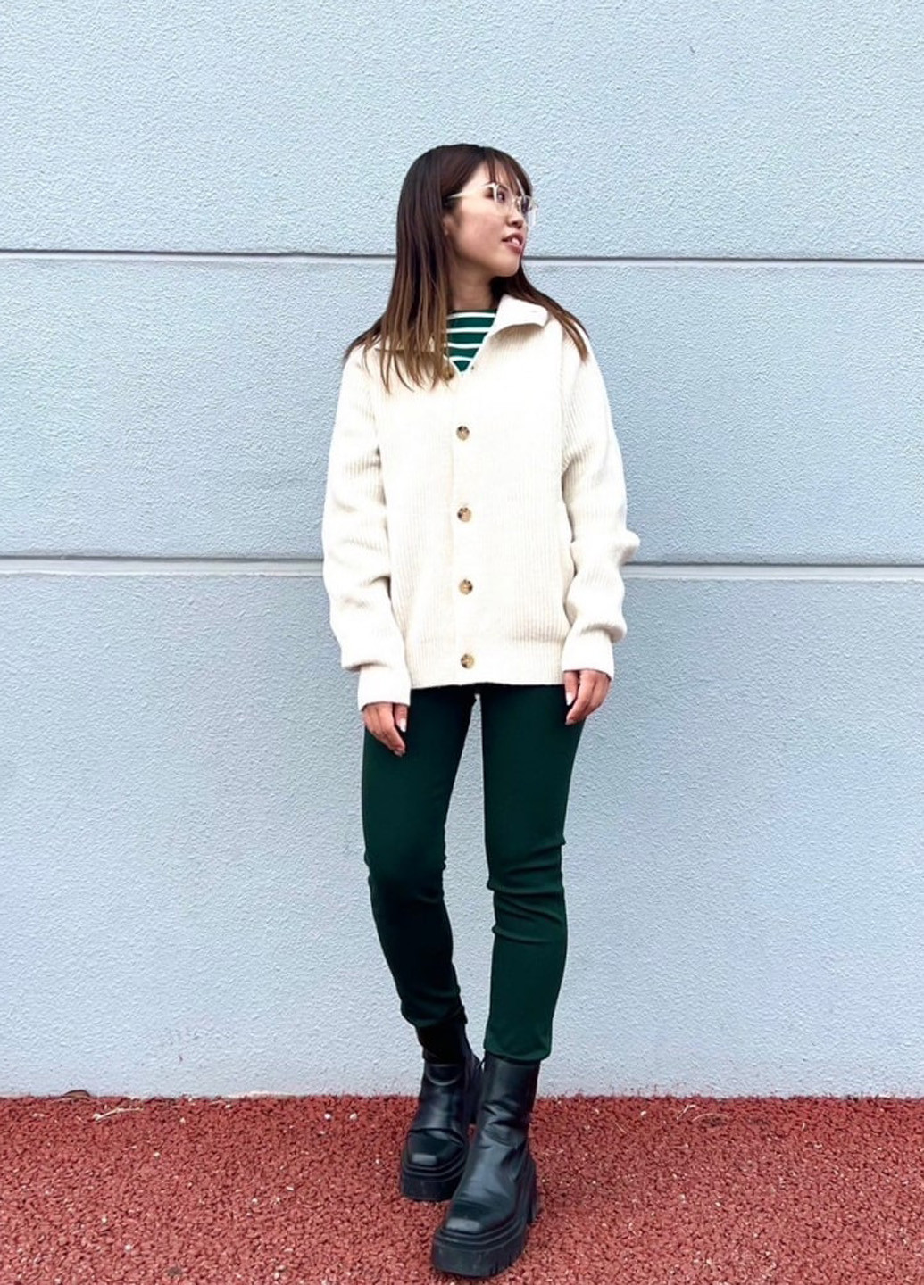 Темно-зеленые демисезонные джеггинсы Uniqlo