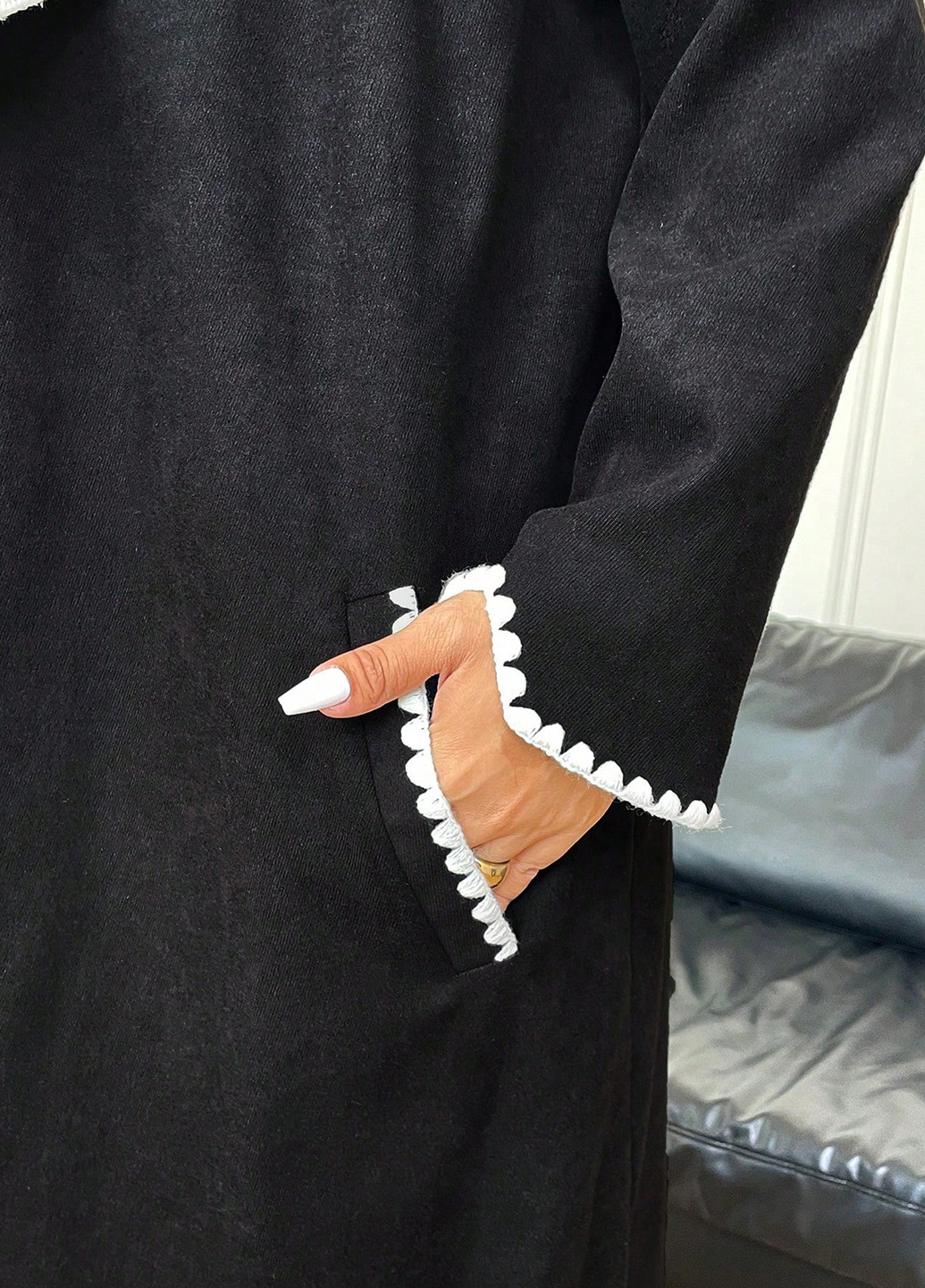 Чорне демісезонне Пальто однобортне SHEIN