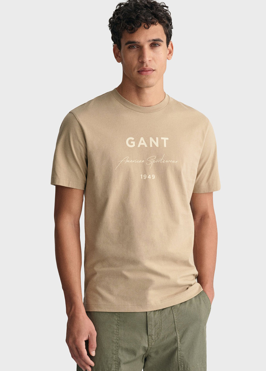 Бежева футболка Gant