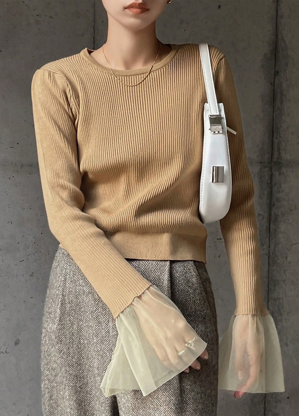 Светло-коричневый демисезонный свитер SHEIN