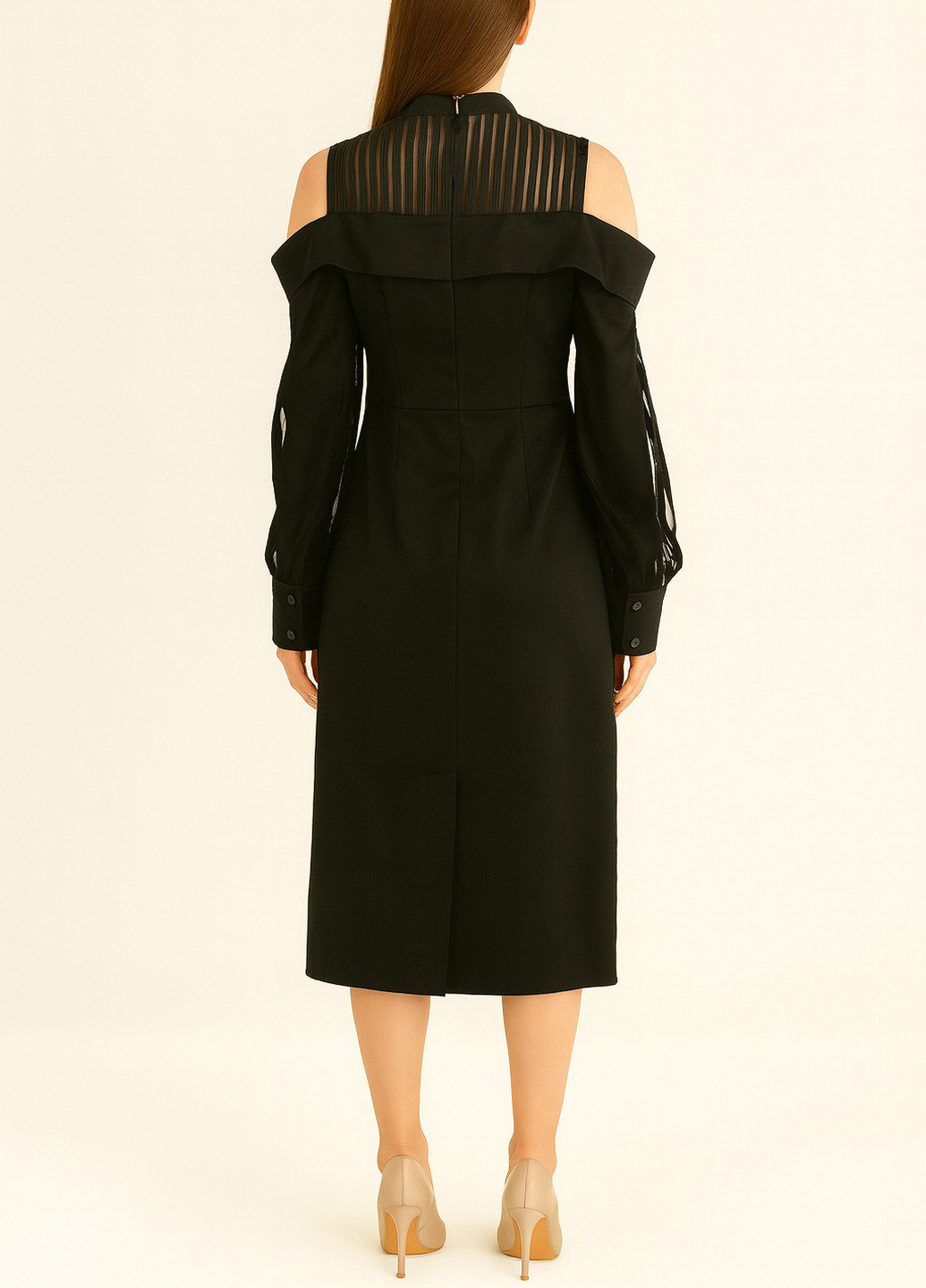 Чорна кежуал сукня з відкритими плечима, футляр Sassofono однотонна