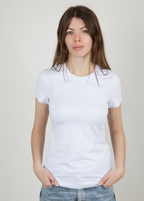 Белая летняя классическая однотонная футболка Габби