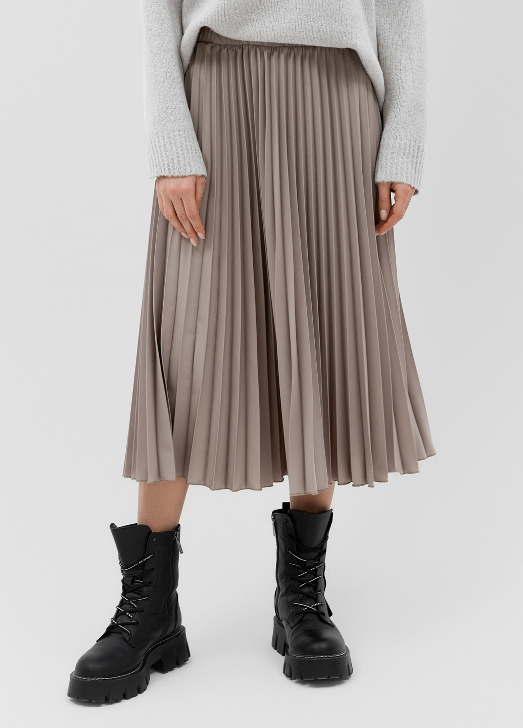 Темно-серая кэжуал однотонная юбка ST-Seventeen плиссе