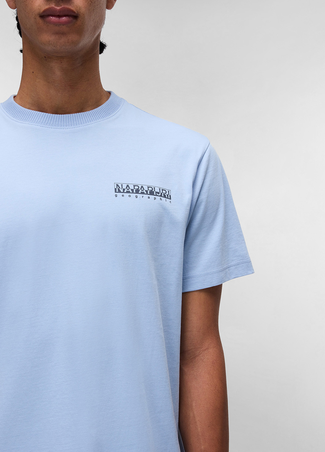 Блакитна футболка Napapijri