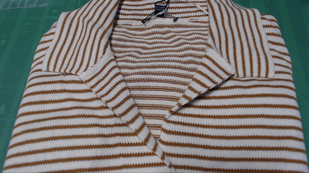 Светло-бежевый демисезонный свитер Comma