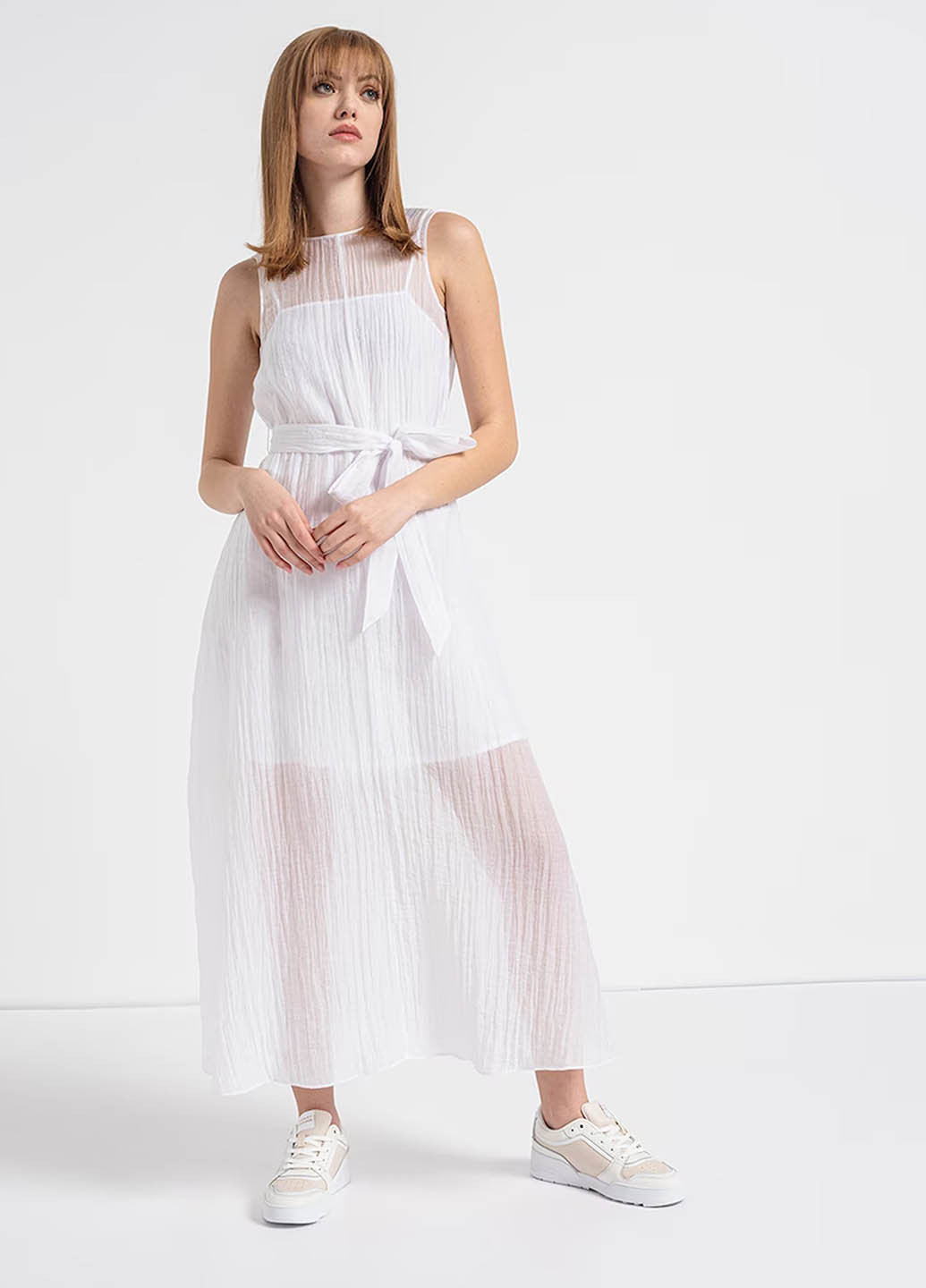 Белое кэжуал платье плиссированное Armani Exchange однотонное