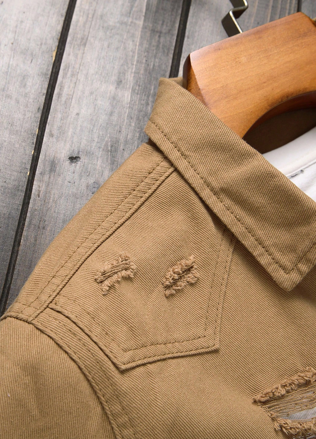 Темно-бежевая кэжуал рубашка однотонная Manfinity