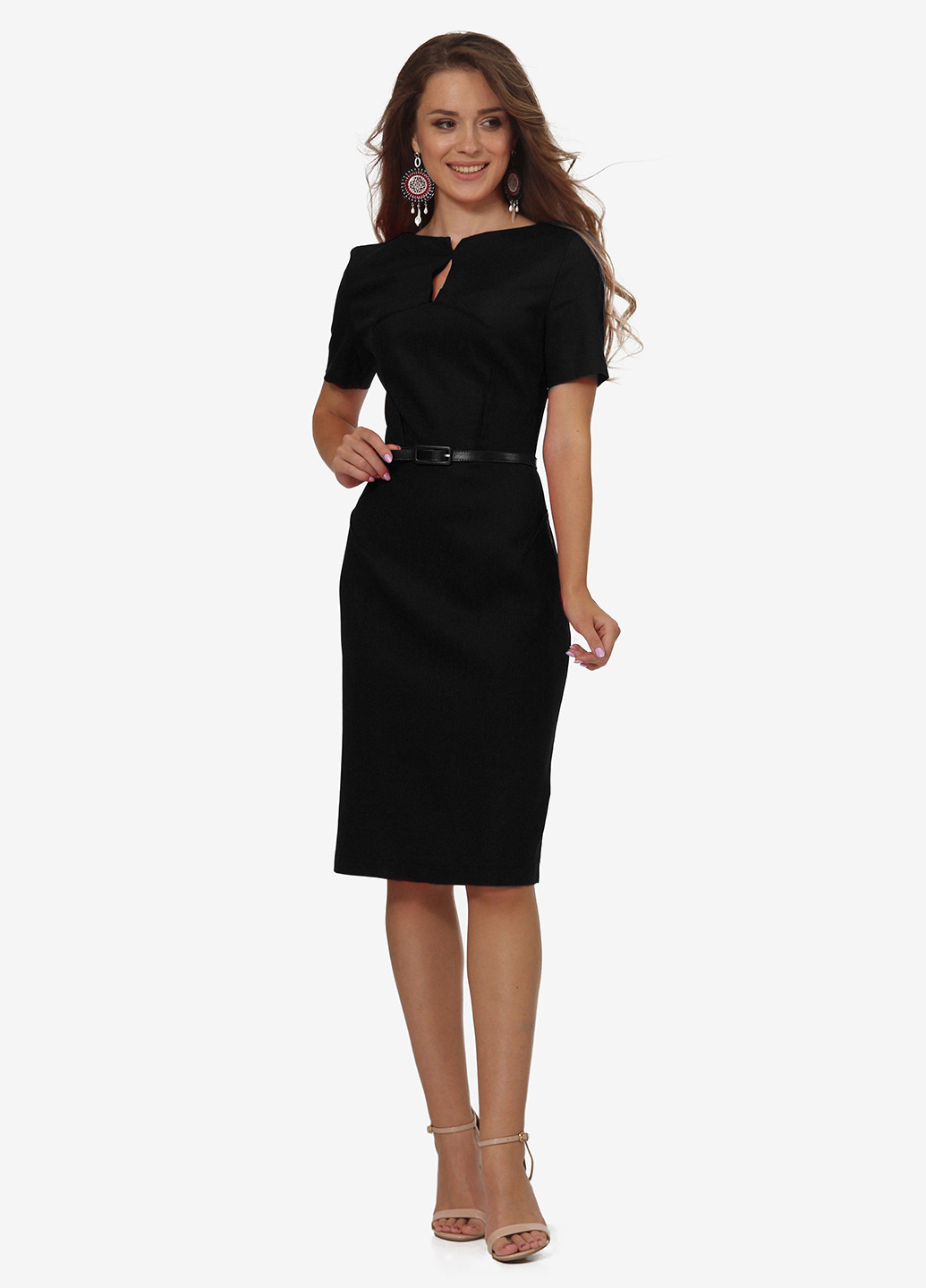 Черное деловое платье футляр Lila Kass однотонное