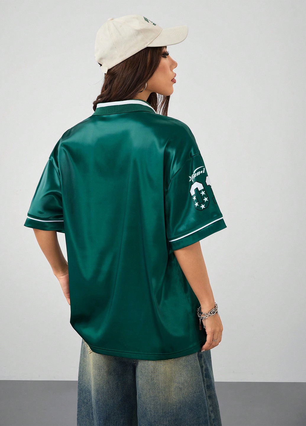 Зеленая женская футболка-поло SHEIN с надписью