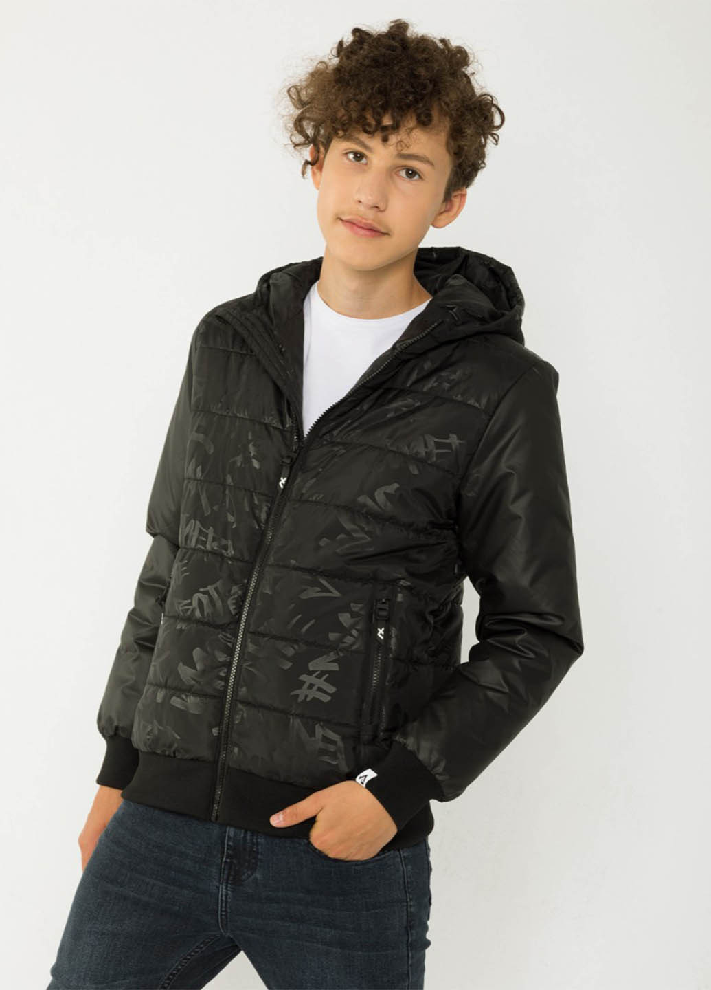 Черная демисезонная куртка Reporter Young