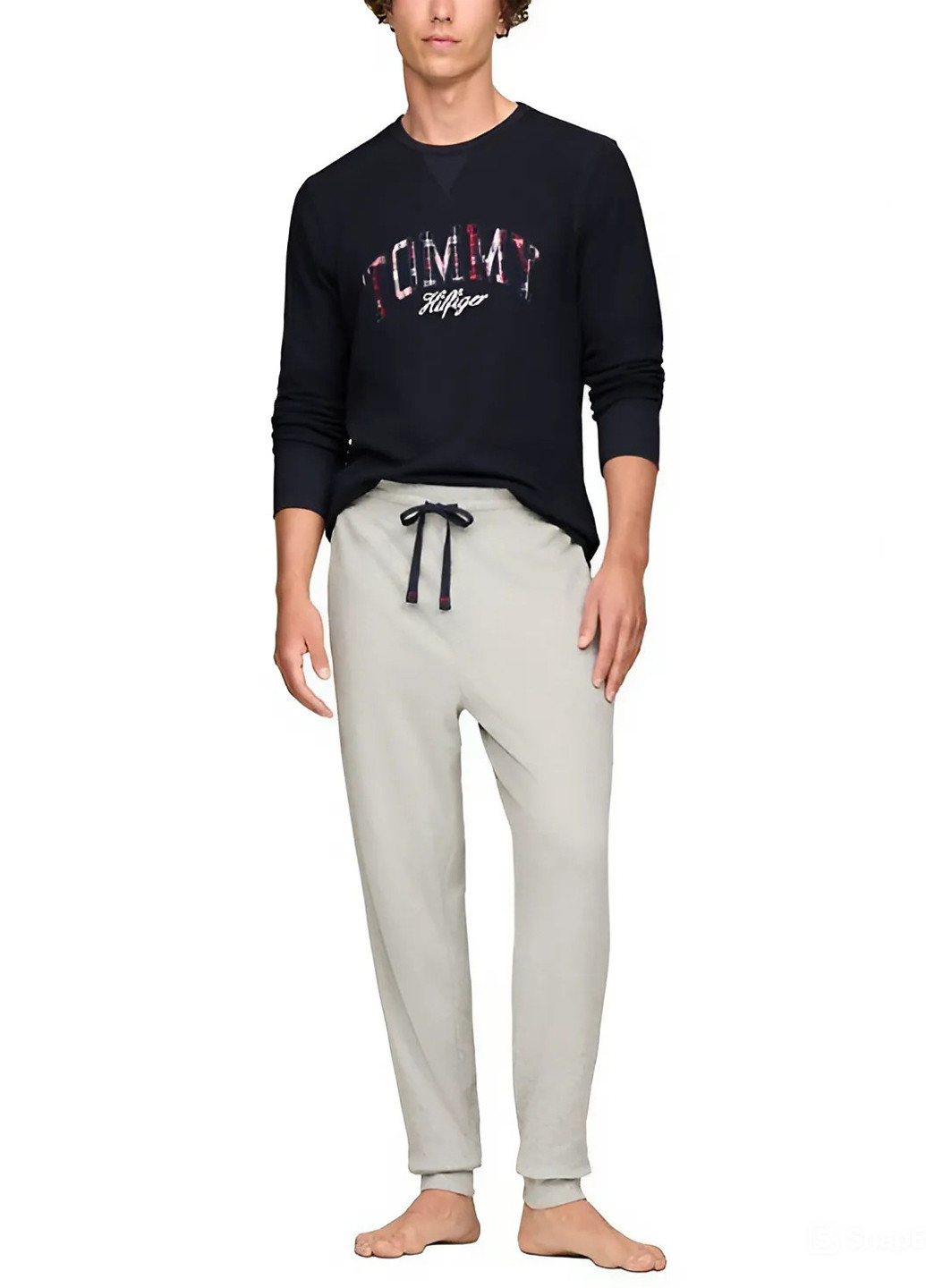 Темно-синий демисезонный домашний лонгслив Tommy Hilfiger с логотипом