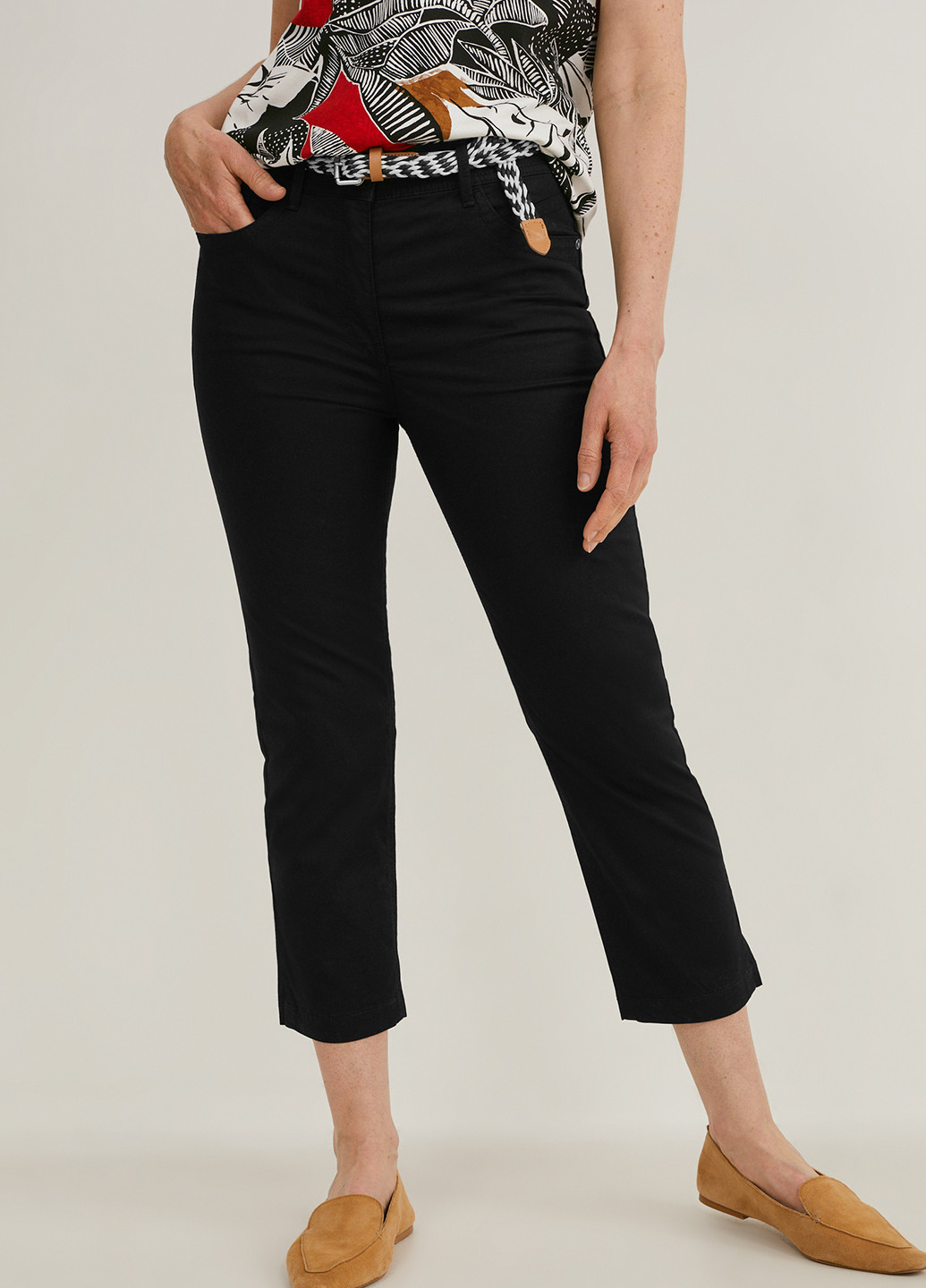 Черные кэжуал летние укороченные брюки C&A