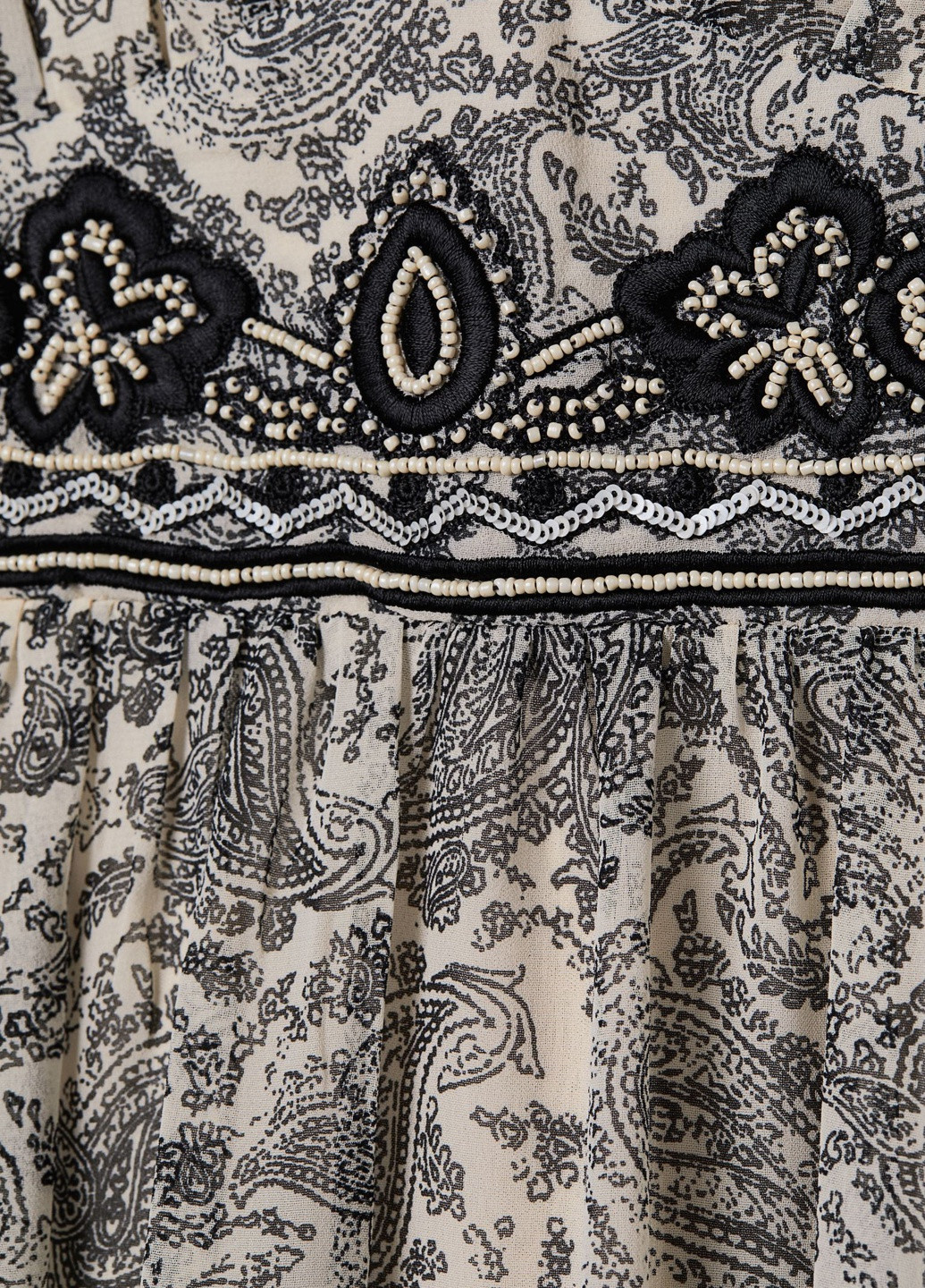 Светло-бежевое кэжуал платье H&M с рисунком