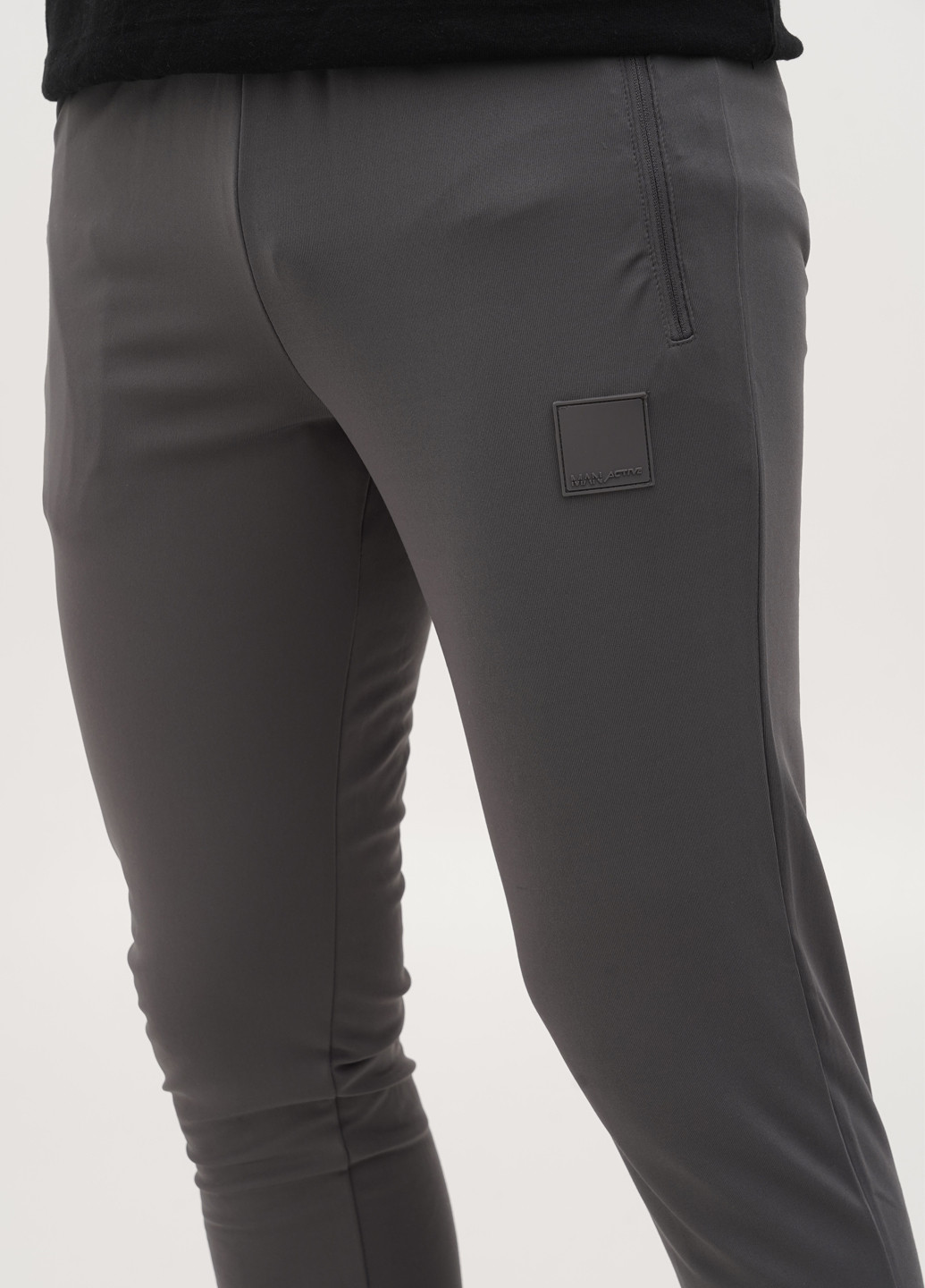 Серые спортивные демисезонные зауженные брюки Boohoo