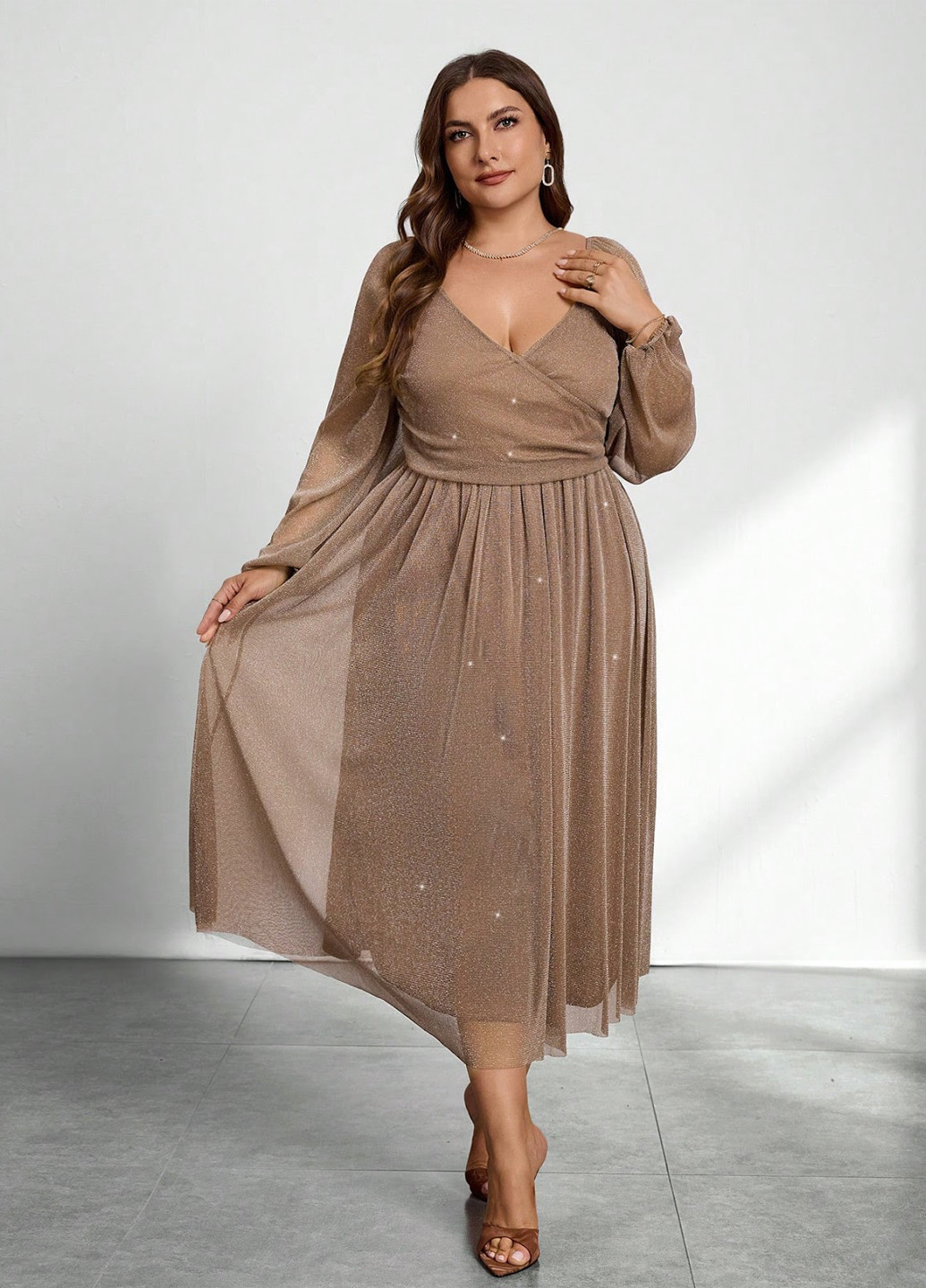 Коричневое вечернее платье на запах SHEIN однотонное