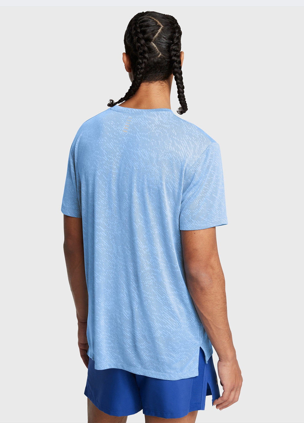 Блакитна футболка Under Armour