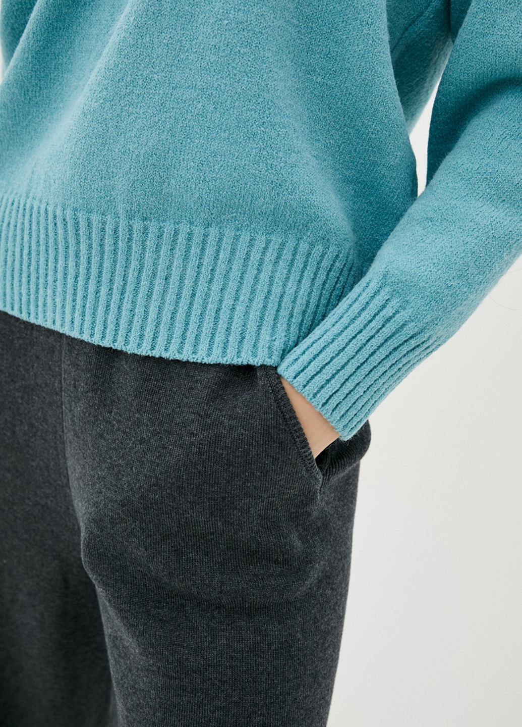 Мятный демисезонный пуловер пуловер Sewel