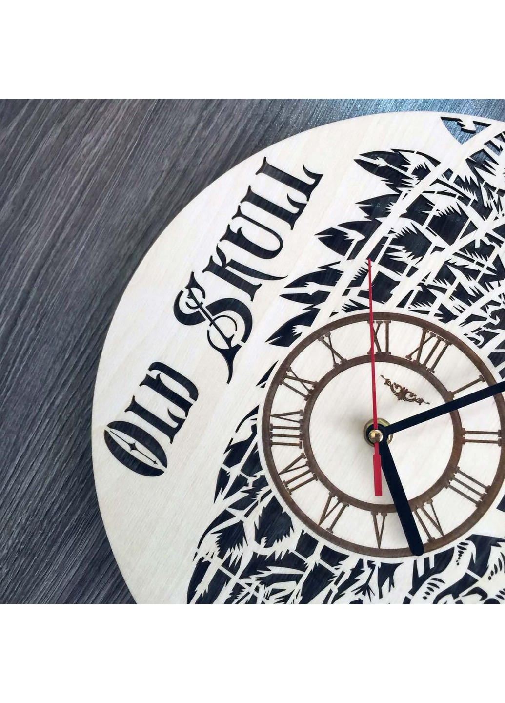 Дерев'яний настінний годинник "Череп" 7Arts (253567391)