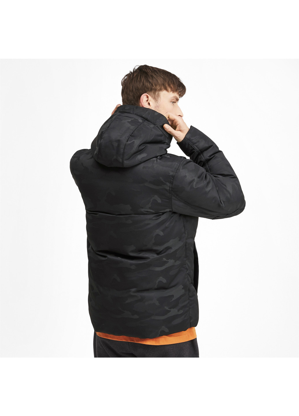 Чорна демісезонна куртка 480 camo down jacket Puma