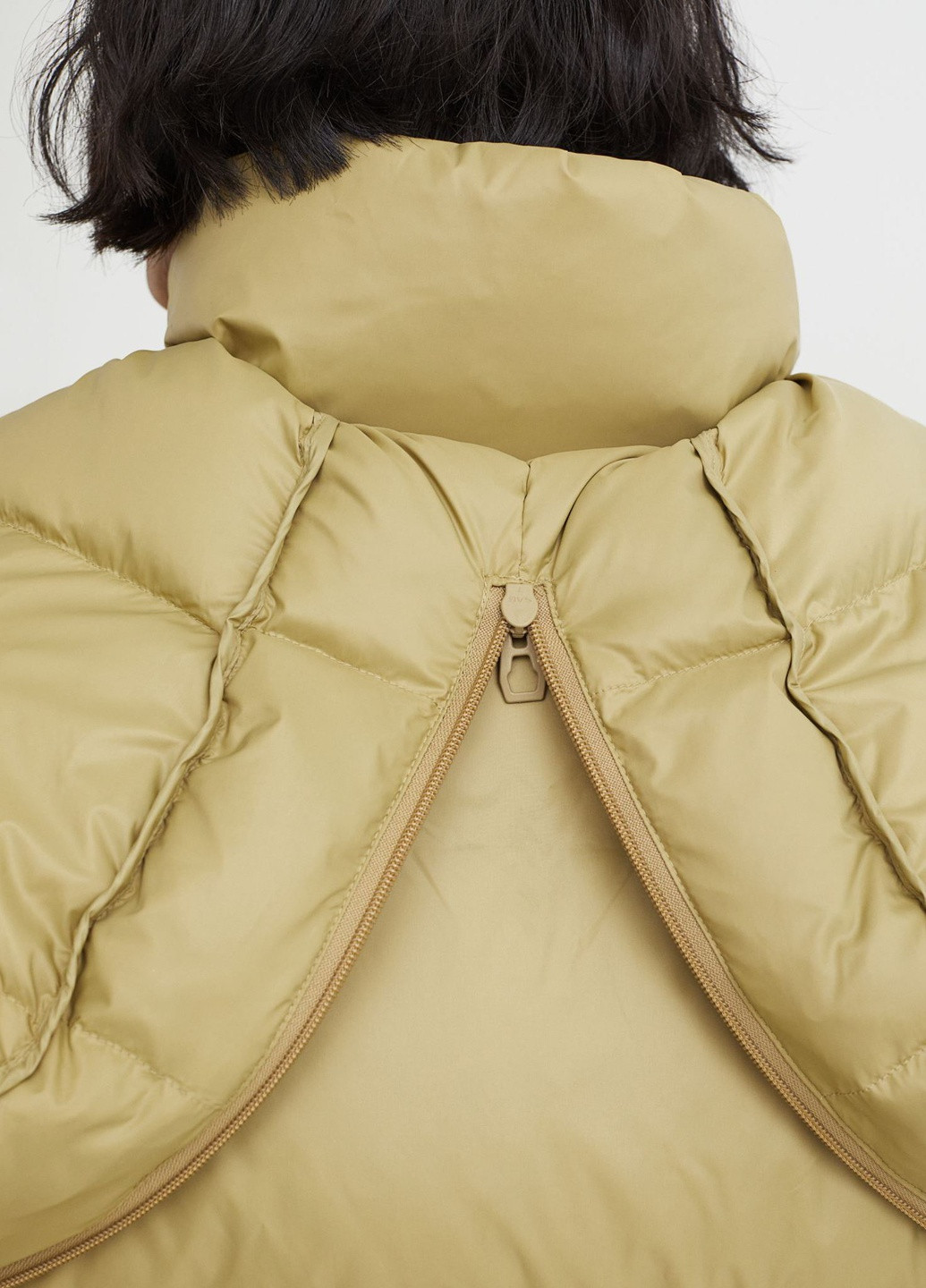 Оливкова (хакі) куртка H&M