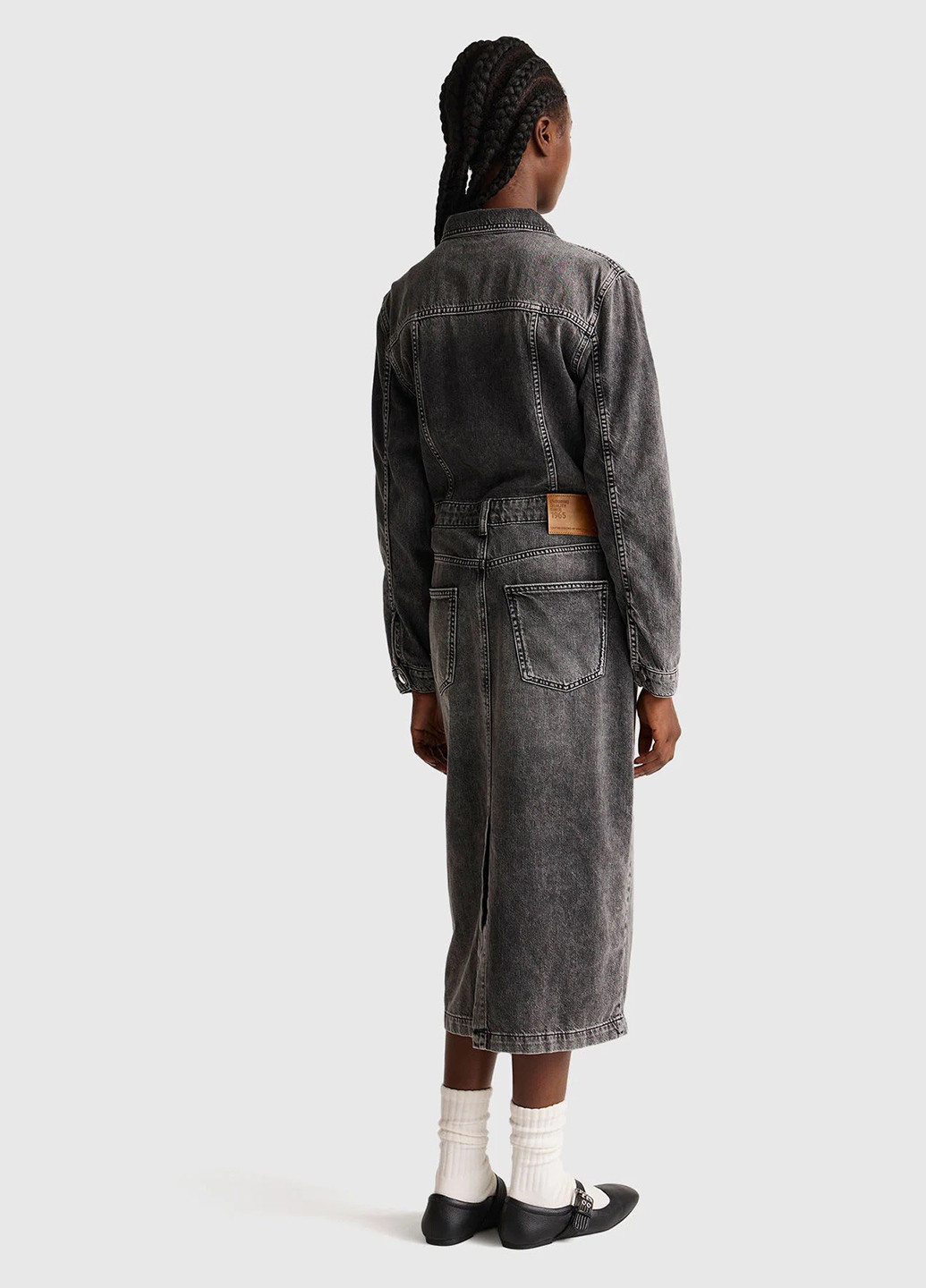 Серое джинсовое платье рубашка United Colors of Benetton однотонное