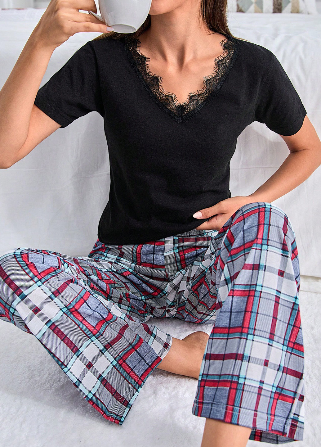 Комбинированный демисезонный комплект (футболка, брюки) SHEIN