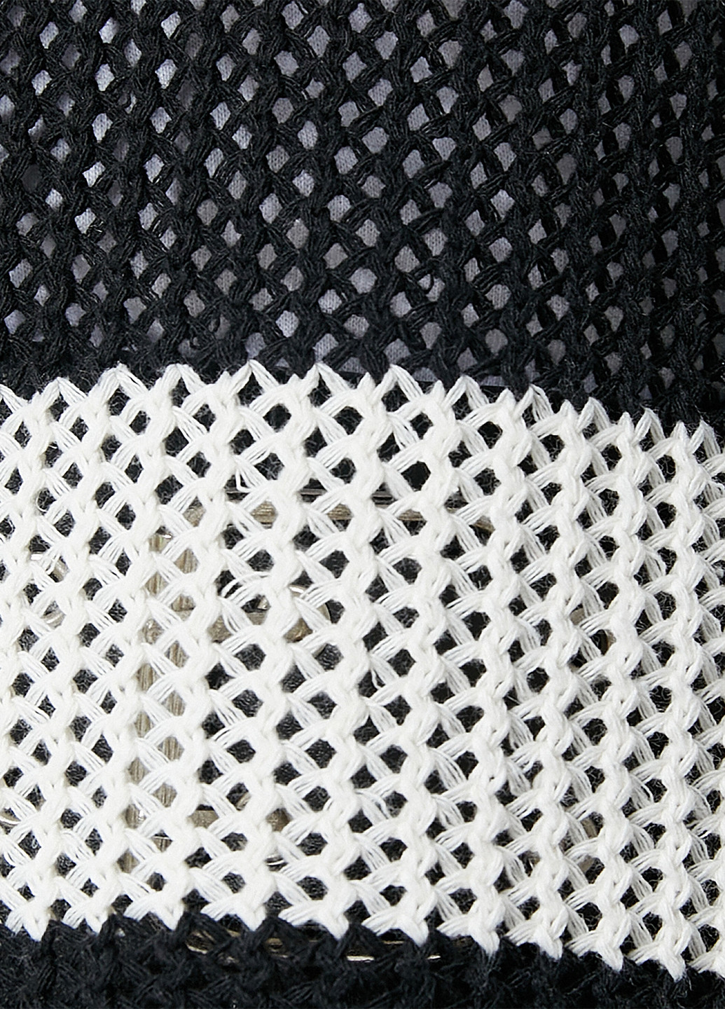 Чорно-білий демісезонний светр KOTON
