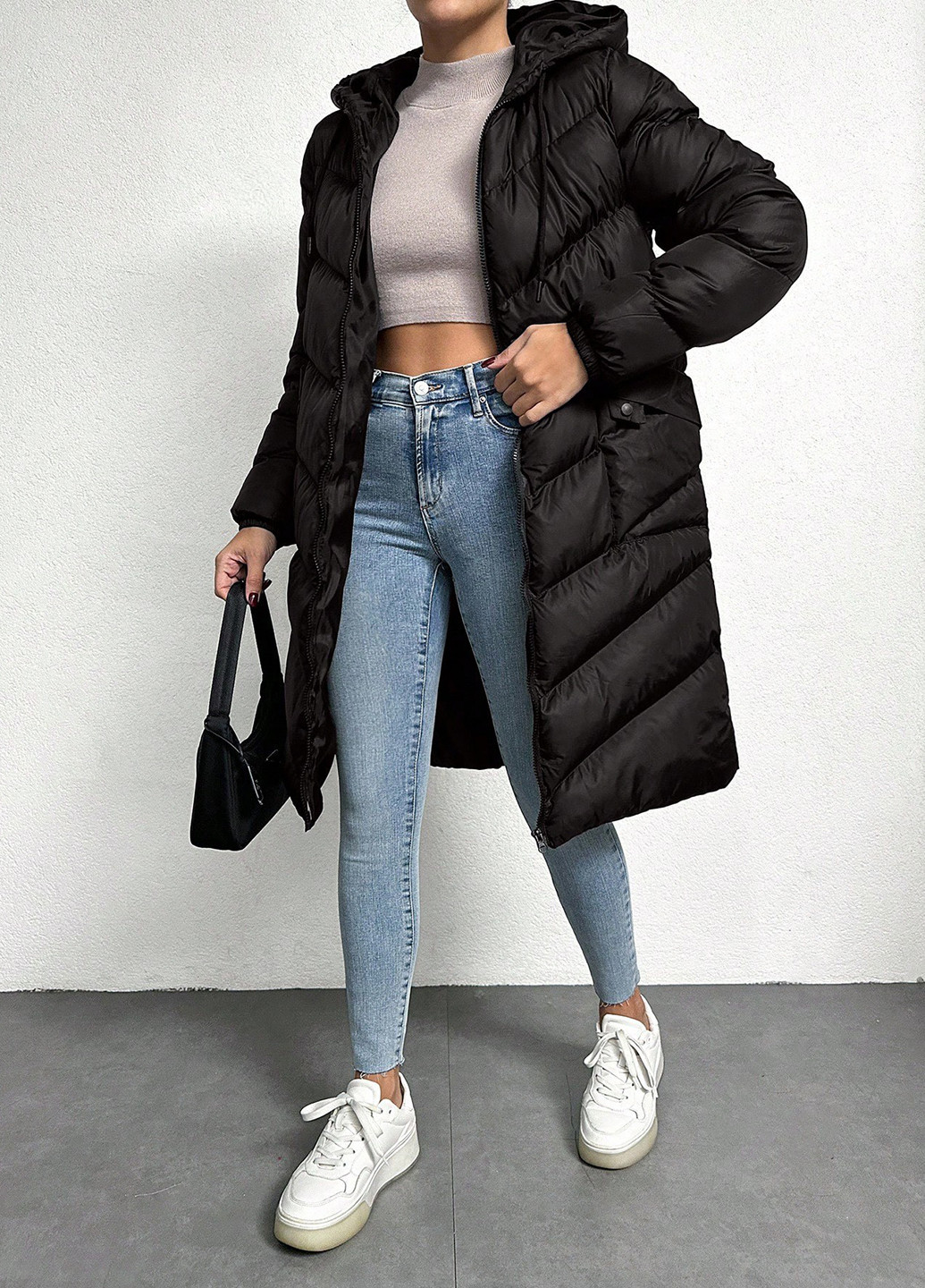 Черная демисезонная куртка SHEIN