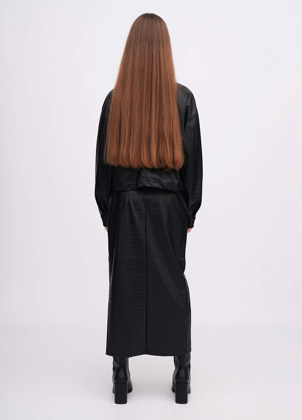 Черная кэжуал однотонная юбка EQUILIBRI карандаш