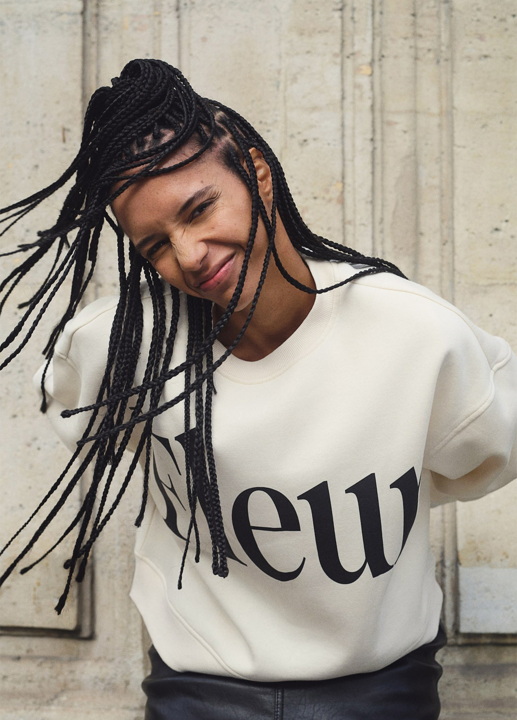 Кремовый свитшот H&M надпись без декора (366778467)