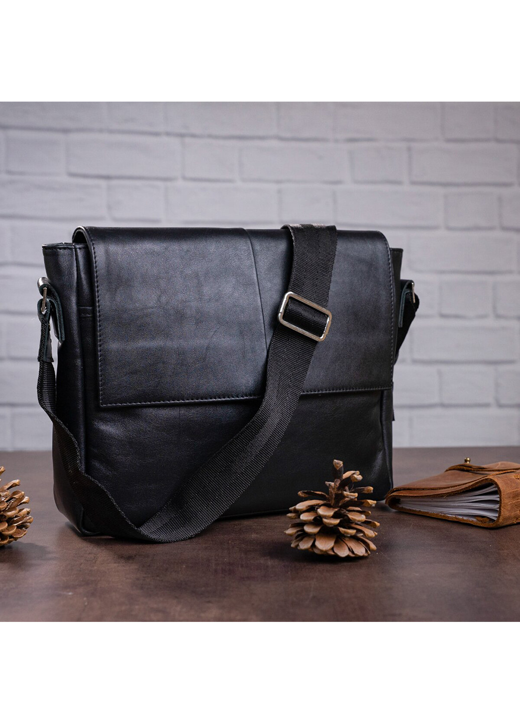 Чоловіча шкіряна сумка 29х22х8,5 см Shvigel (252132105)