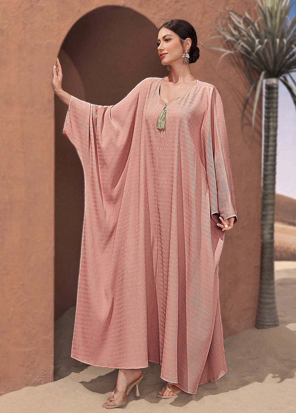 Светло-розовое кэжуал платье SHEIN однотонное