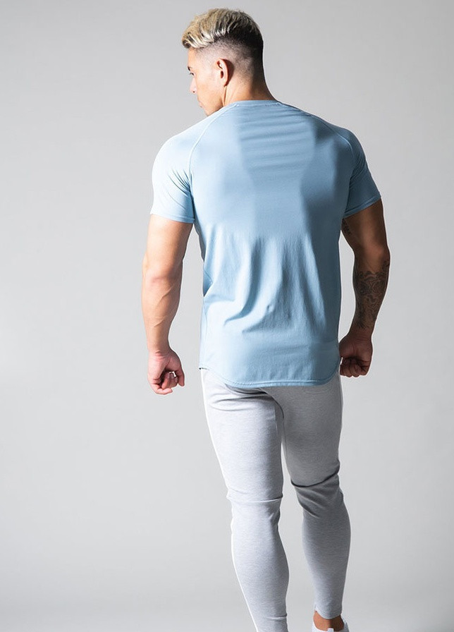 Блакитна футболка чоловічі Lyft