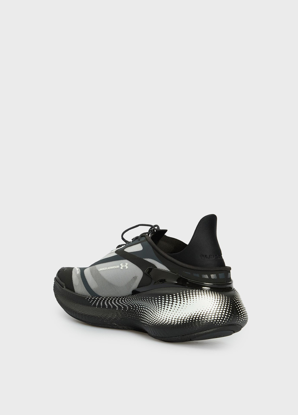 Черные всесезонные кроссовки Under Armour