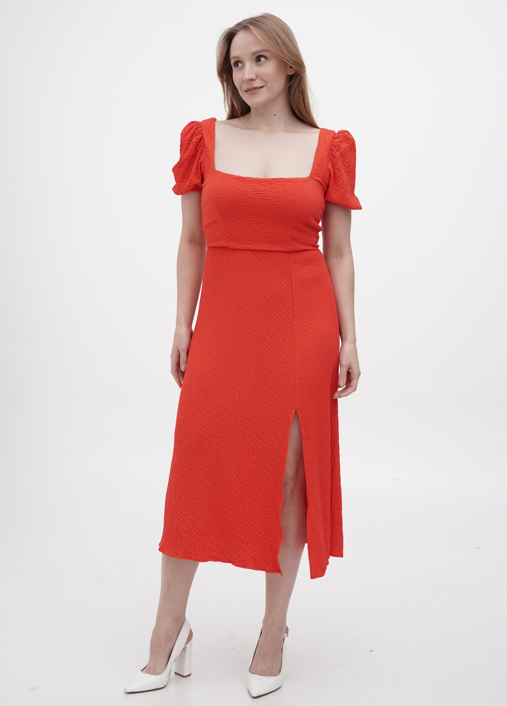 Красное кэжуал платье Stradivarius однотонное