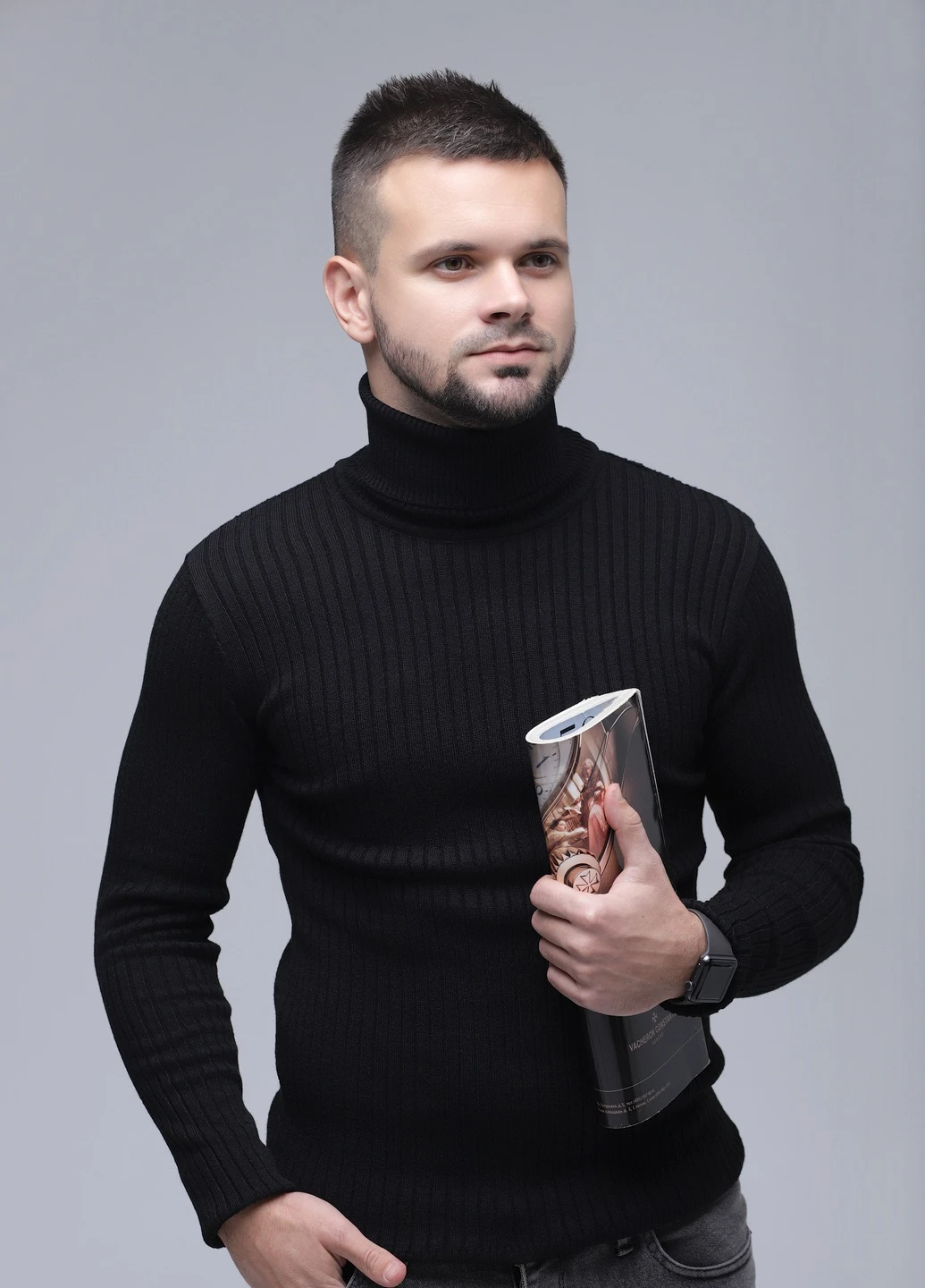 Черный демисезонный свитер Figo