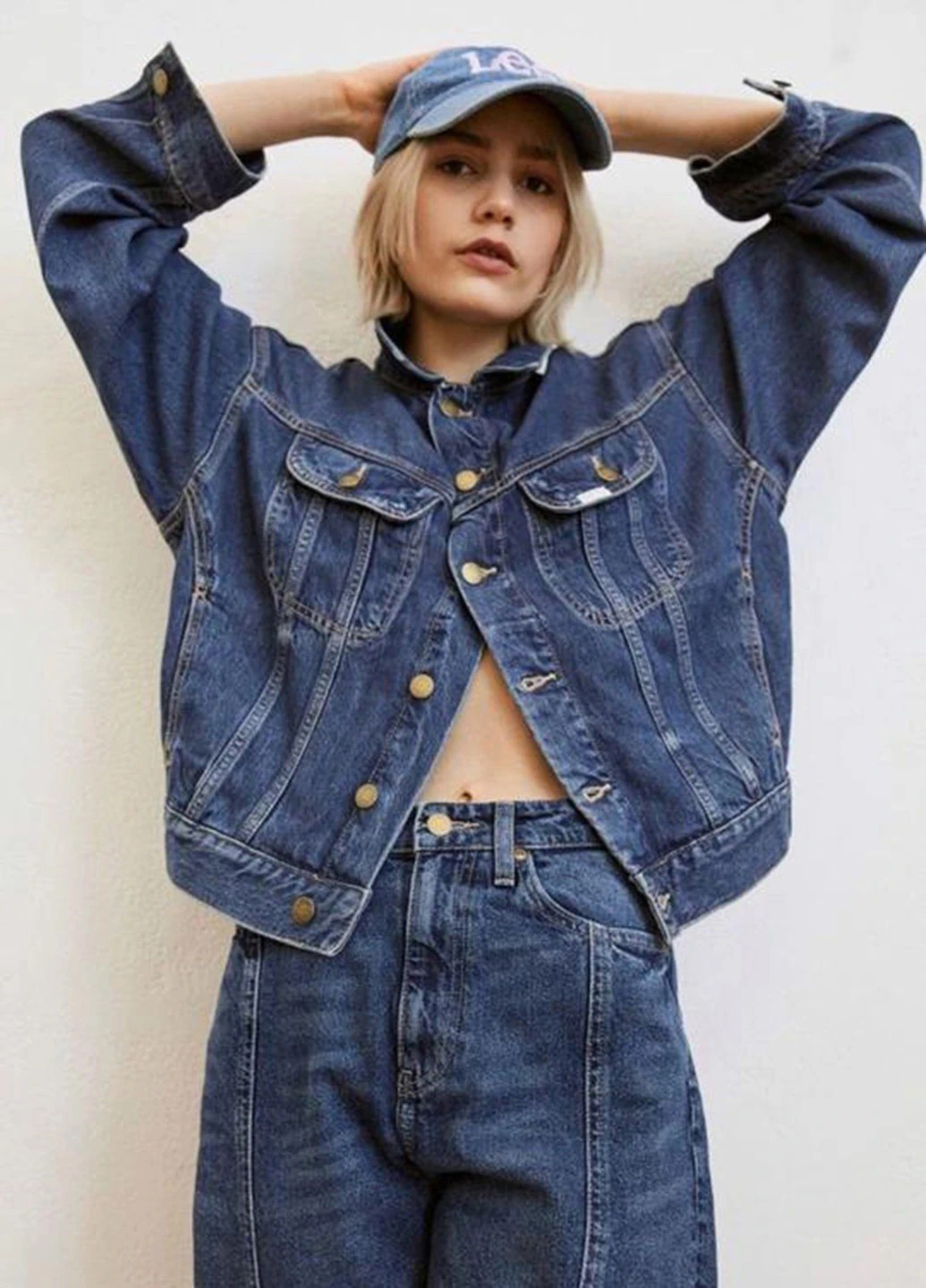 Синя демісезонна куртка H&M